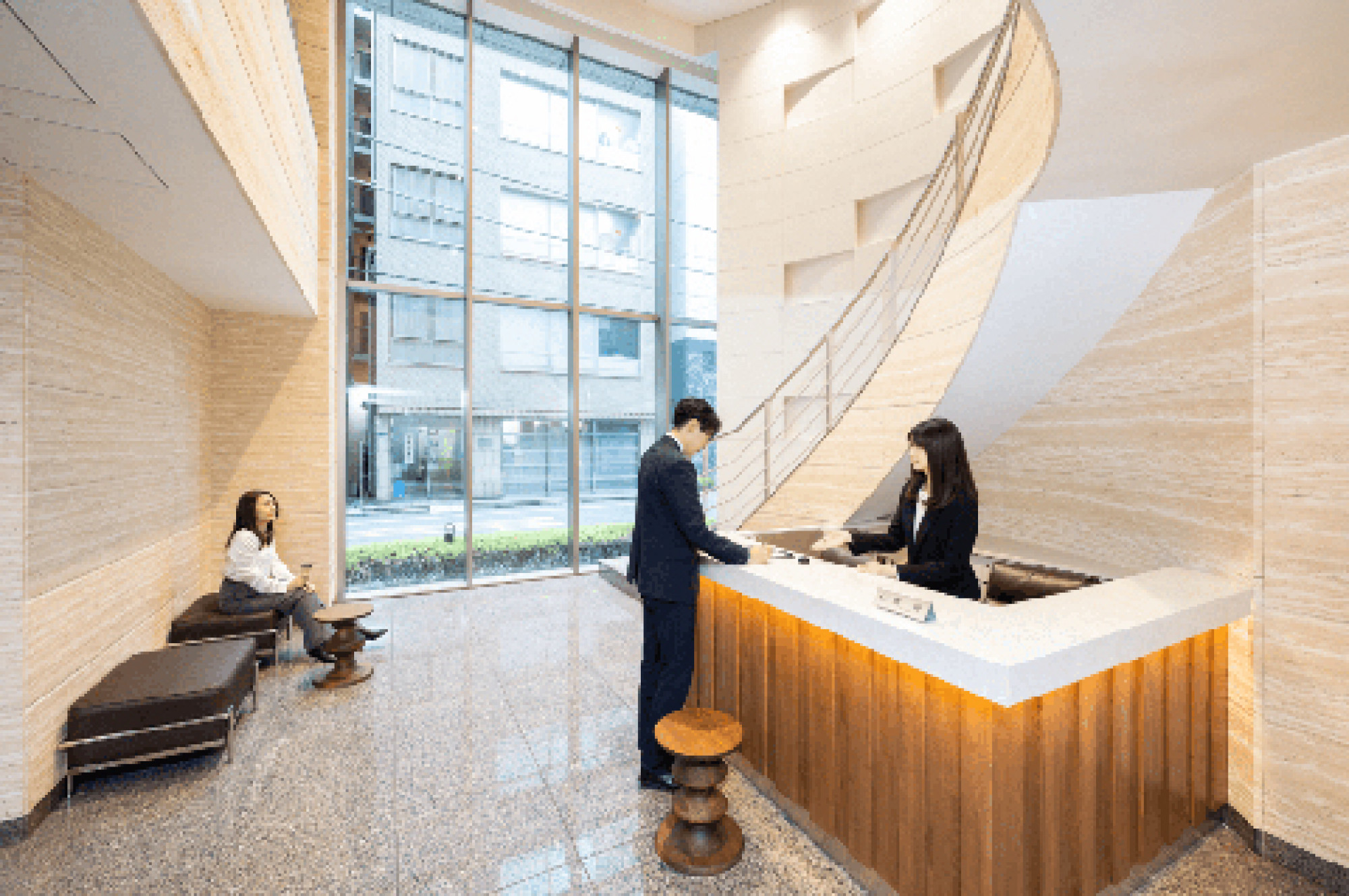 THE HUB 銀座OCT